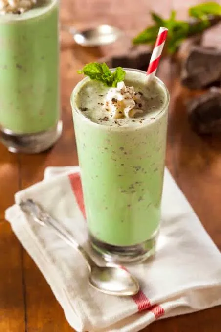 <p>FISTIKLI MİLKSHAKE</p>
