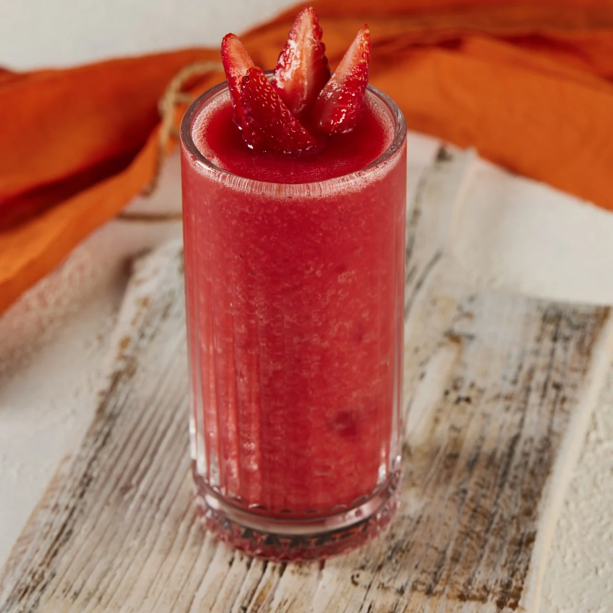 <p>ÇİLEKLİ FROZEN</p>
